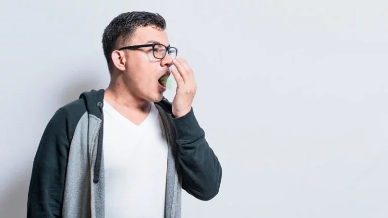 does flossing help with bad breath